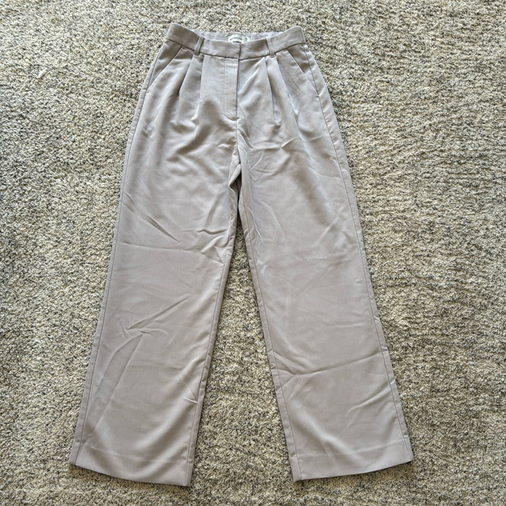 Abercrombie & Fitch Sloan Dress Pants. Size 10. Great condition.